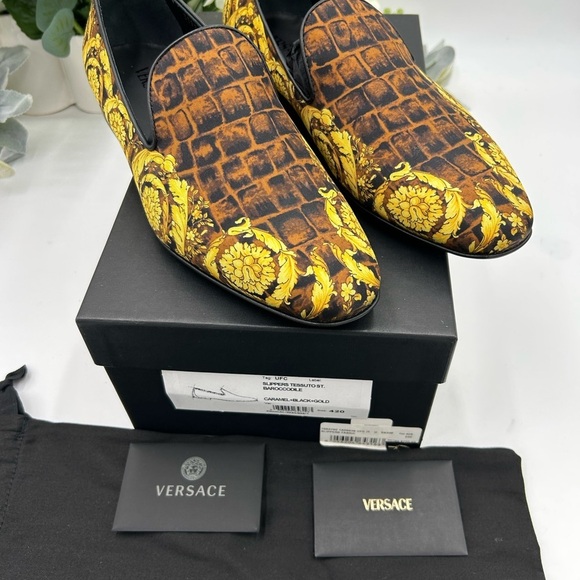 Versace Men\'s bAROCCO print silk loafers size 42 made in Italy main image 4